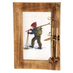 Petit cadre photo en bois brl avec skis et btons  droite 30,5x21,5x4cm